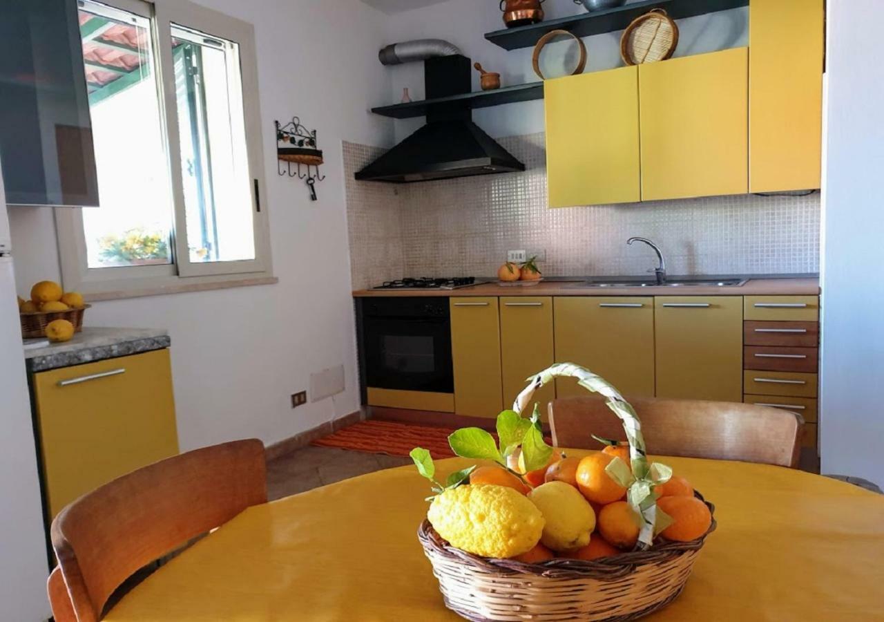 Casa Delle Salinelle Lascari Exterior foto