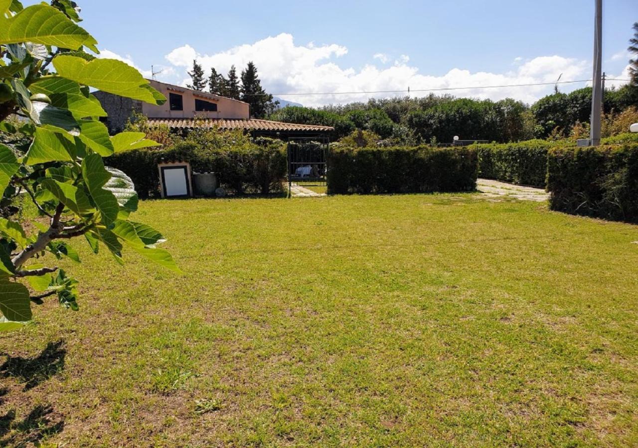Casa Delle Salinelle Lascari Exterior foto